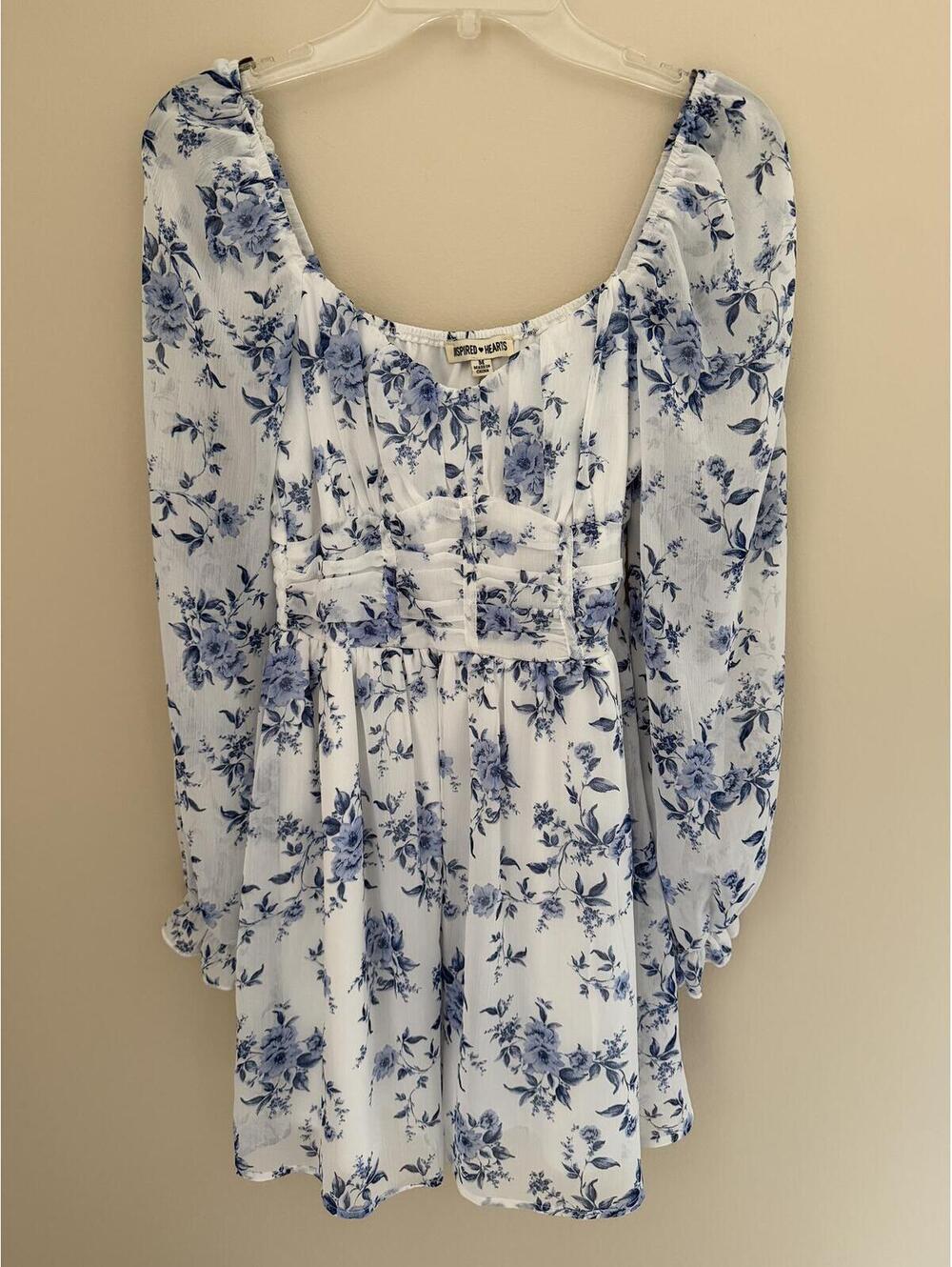 NWOT Super Cute Blue/White S/M Floral Dress, Inspired Hearts